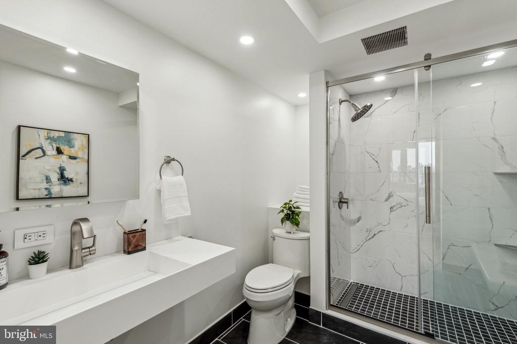 604 S WASHINGTON SQUARE 36 2917