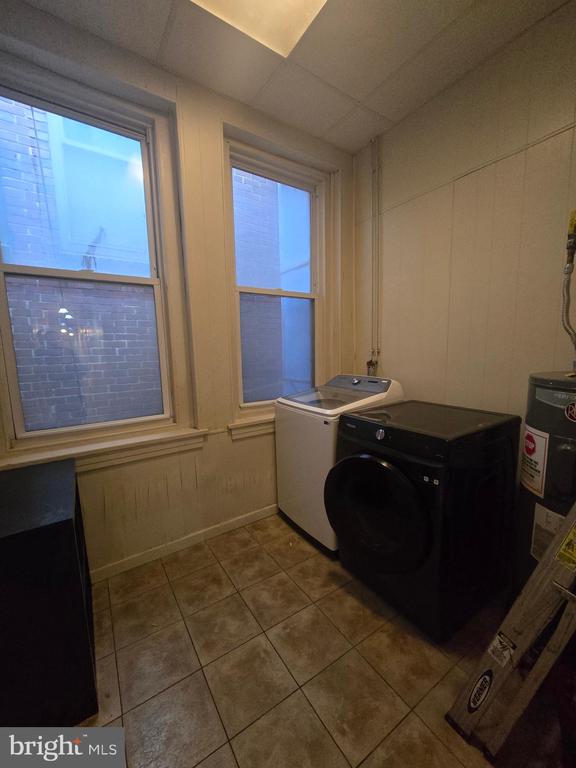 1304 WALNUT STREET 2