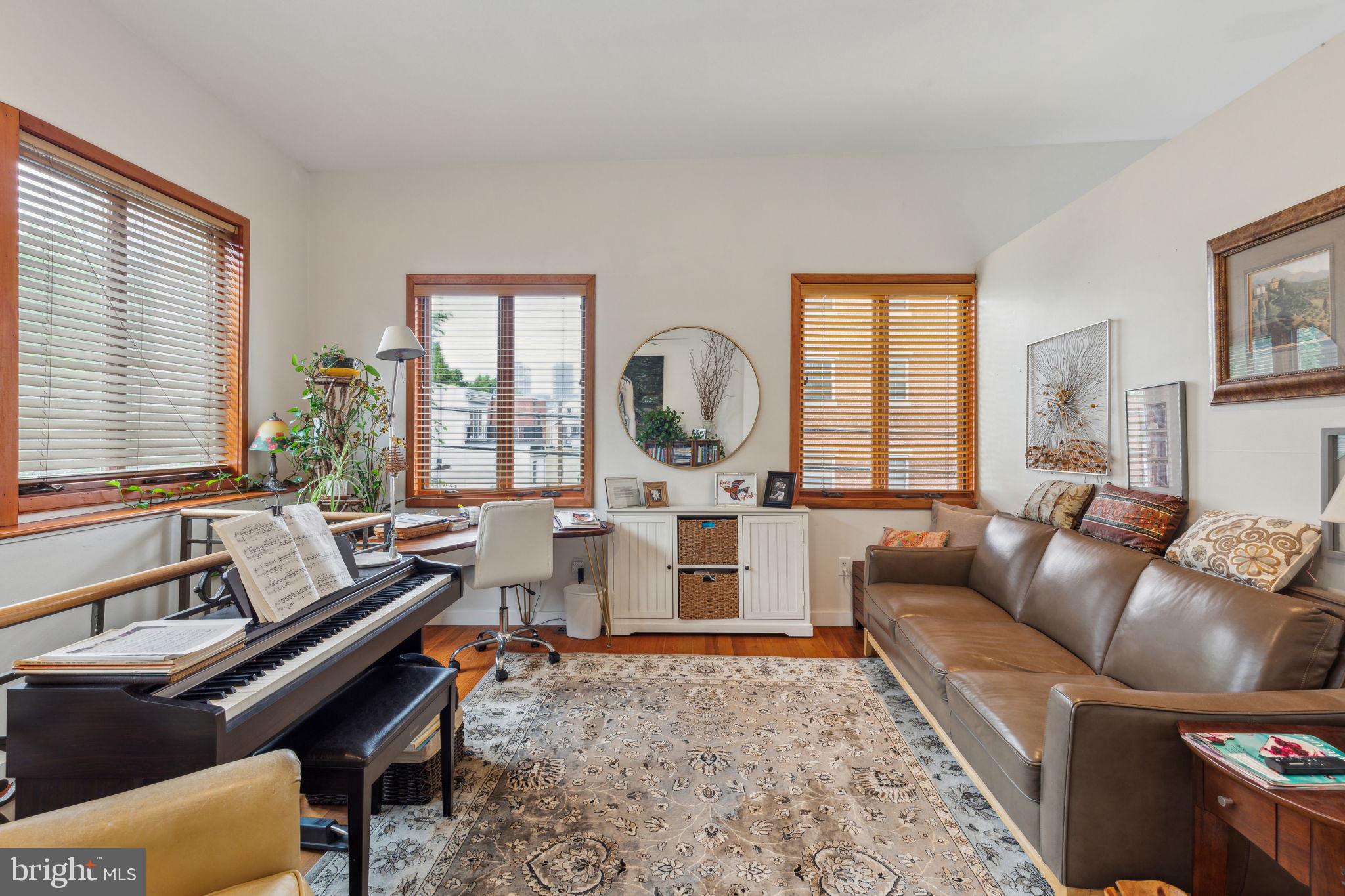 1010 CATHARINE STREET