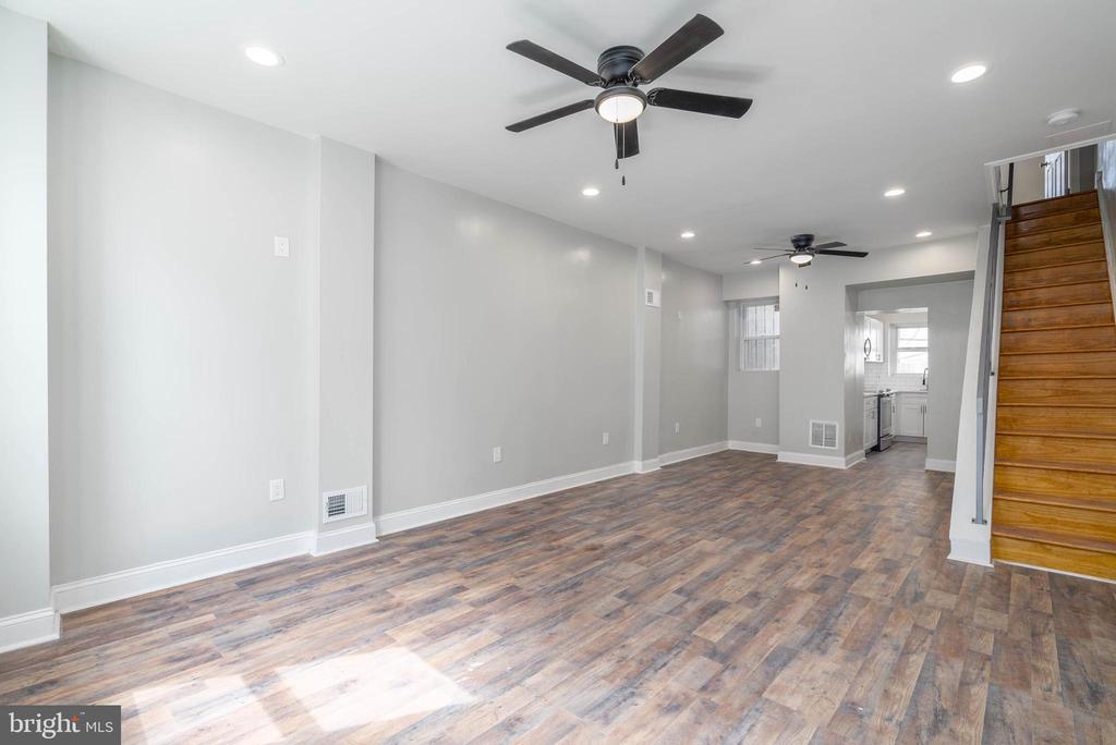 2235 EARP STREET