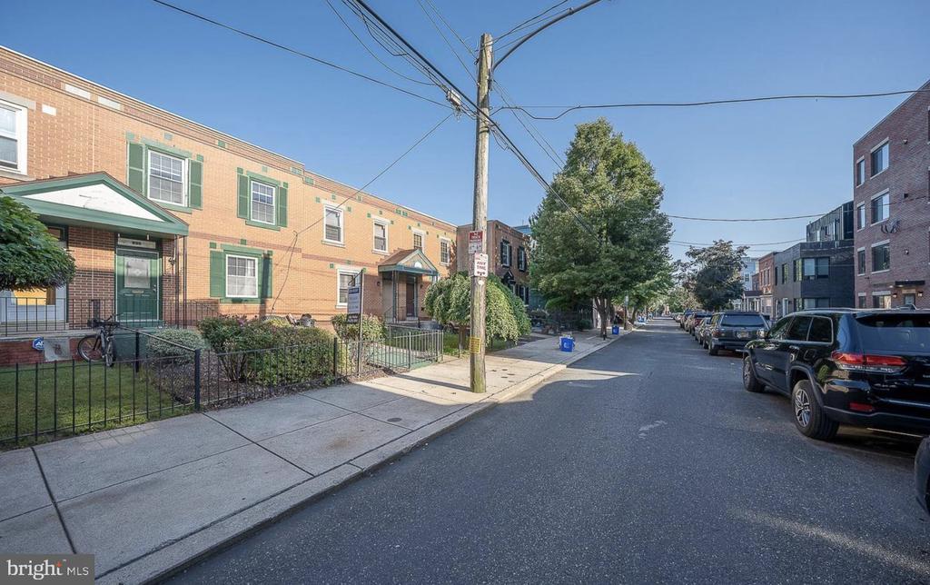 835 N UBER STREET