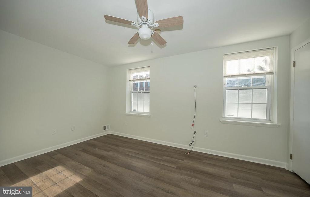 835 N UBER STREET