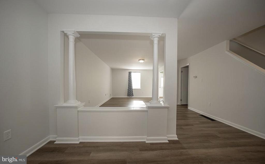 835 N UBER STREET