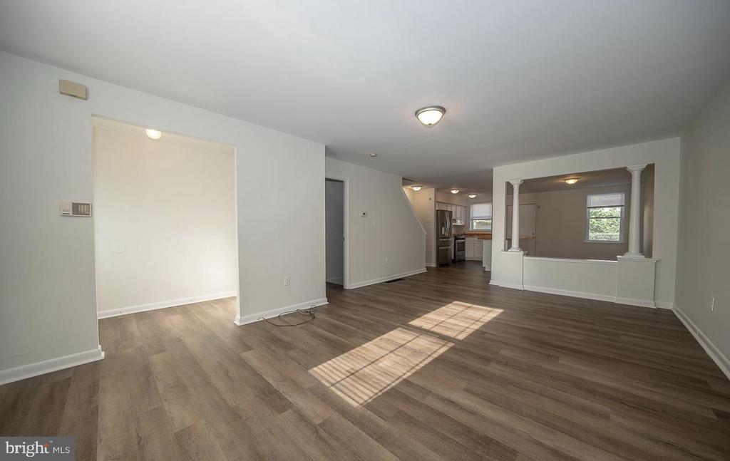 835 N UBER STREET