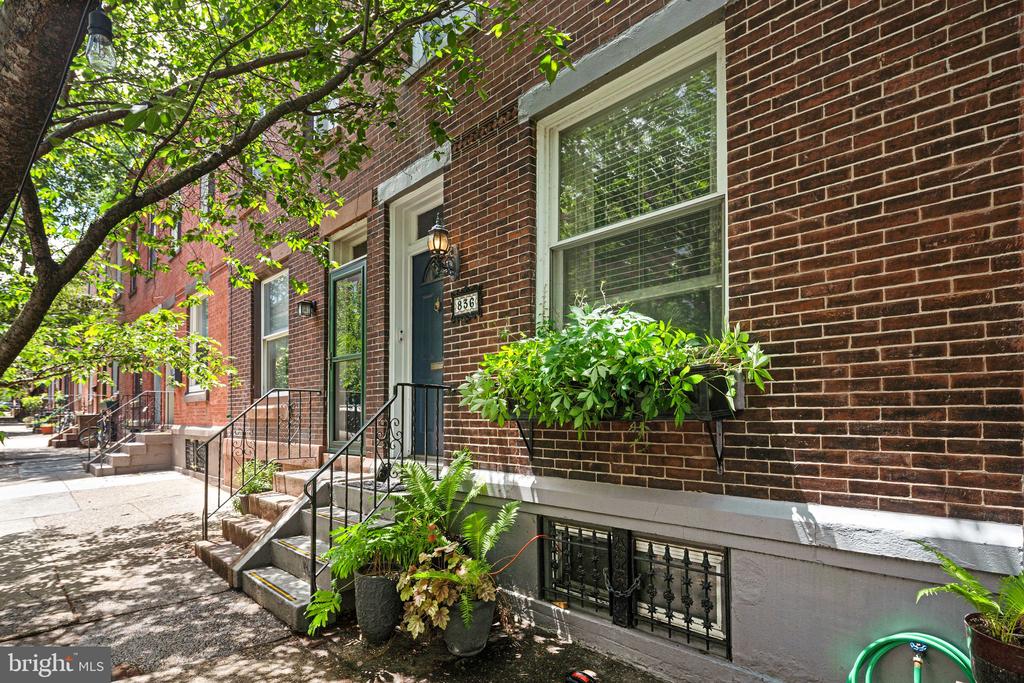 836 N 25TH STREET