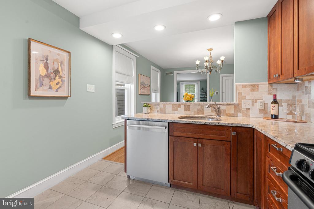 836 N 25TH STREET