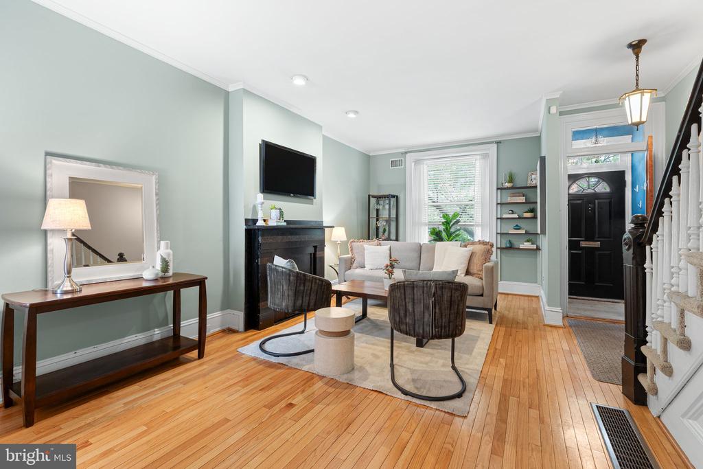 836 N 25TH STREET