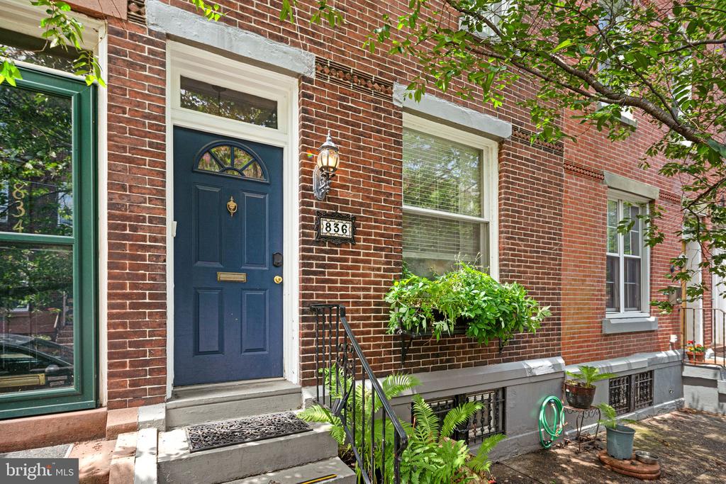 836 N 25TH STREET