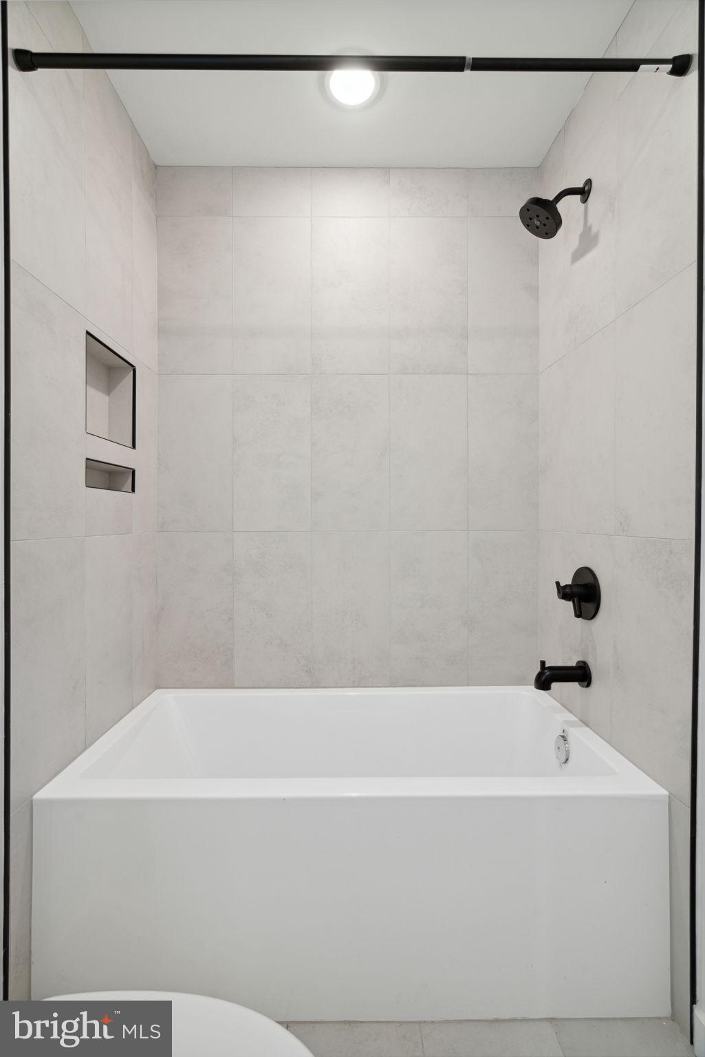 1623 CHRISTIAN STREET 1