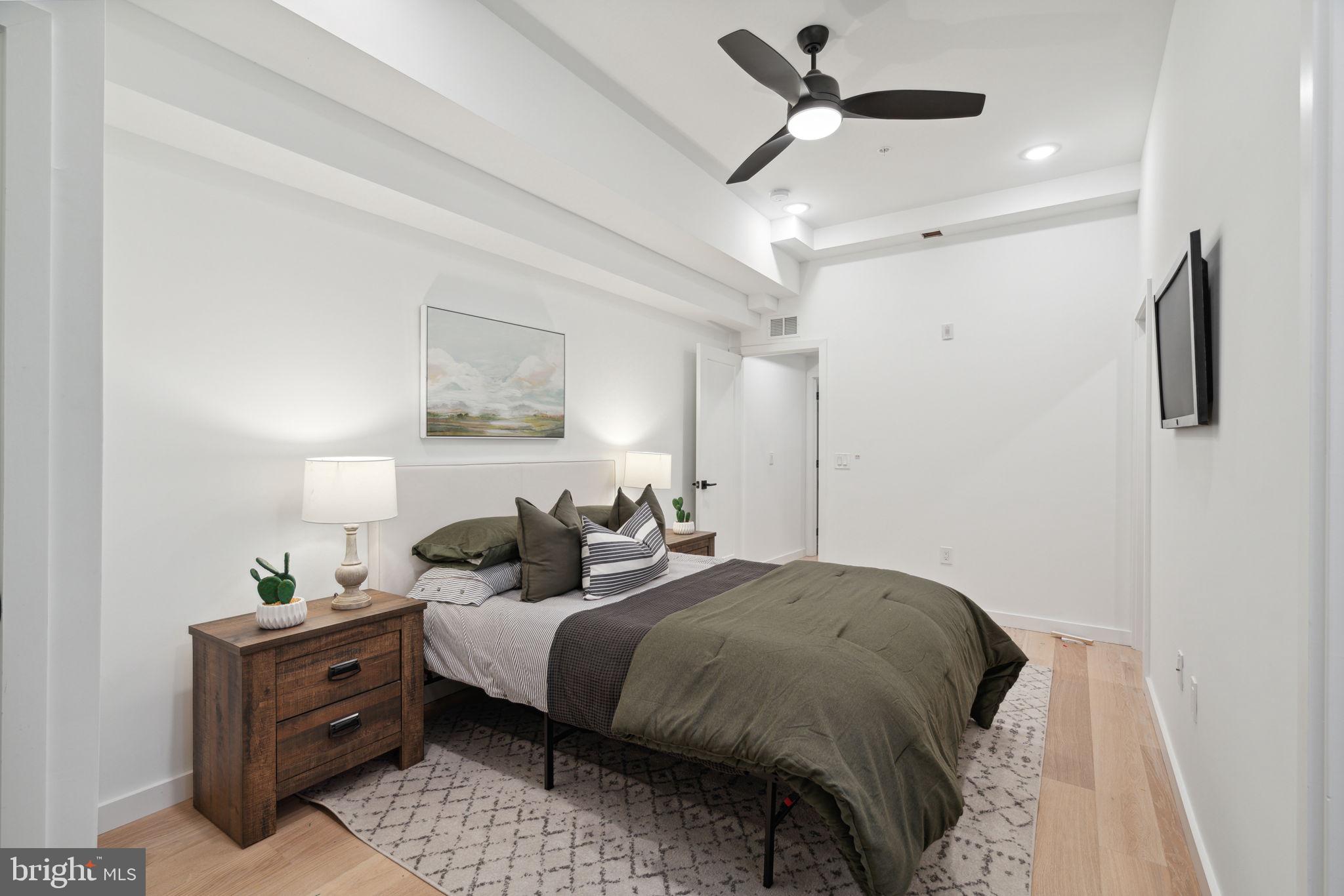 1623 CHRISTIAN STREET 1