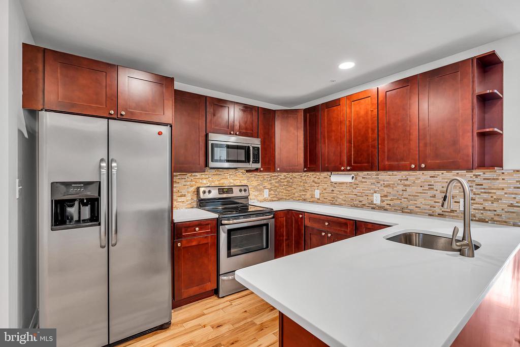 821 N 15TH STREET 2