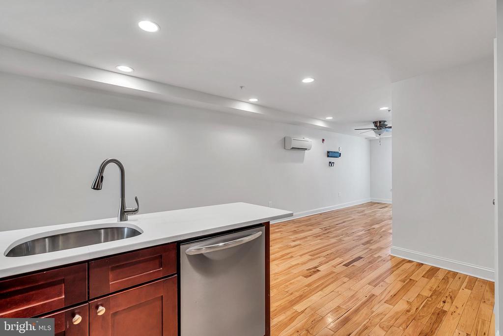 821 N 15TH STREET 2