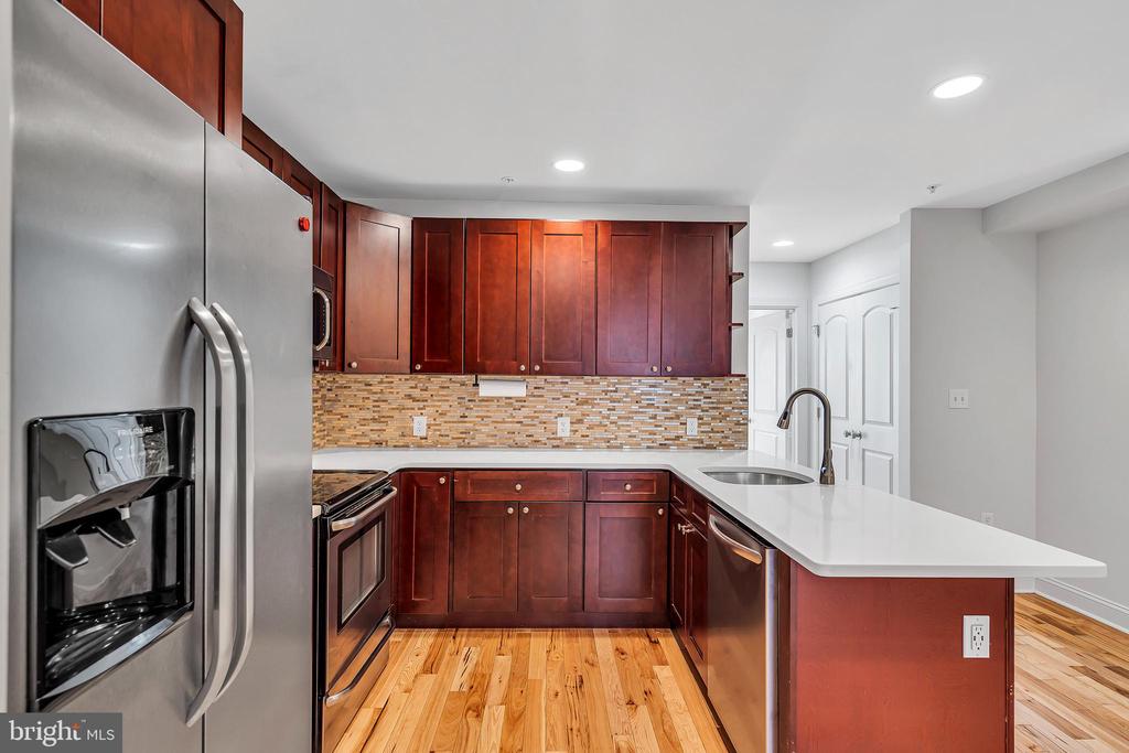 821 N 15TH STREET 2
