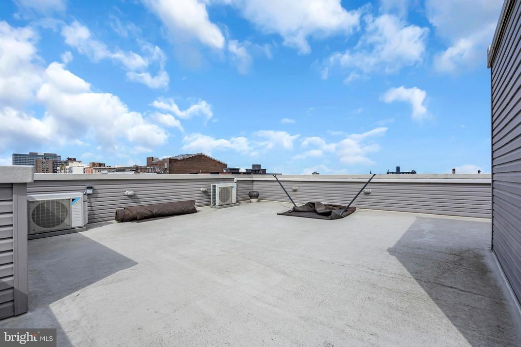821 N 15TH STREET 2