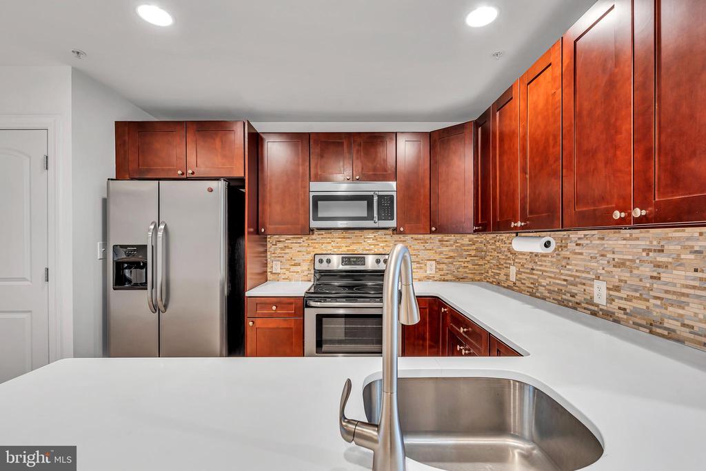 821 N 15TH STREET 2