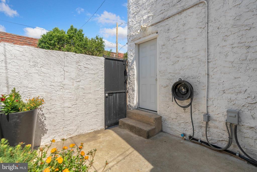 154 MERCY STREET