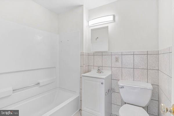 3310 ARCH STREET 3RD FLR