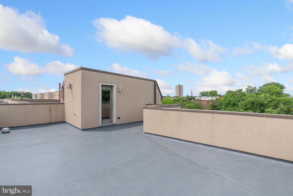 740 S COLUMBUS BOULEVARD 13