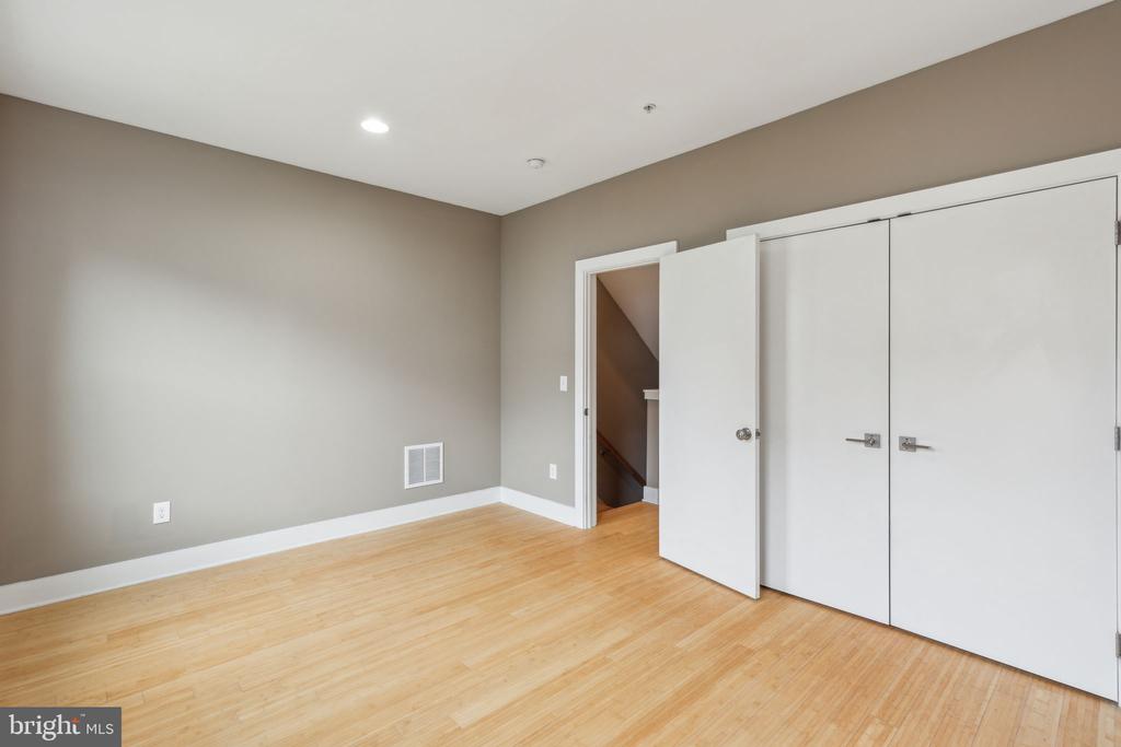 2205 MARTHA STREET