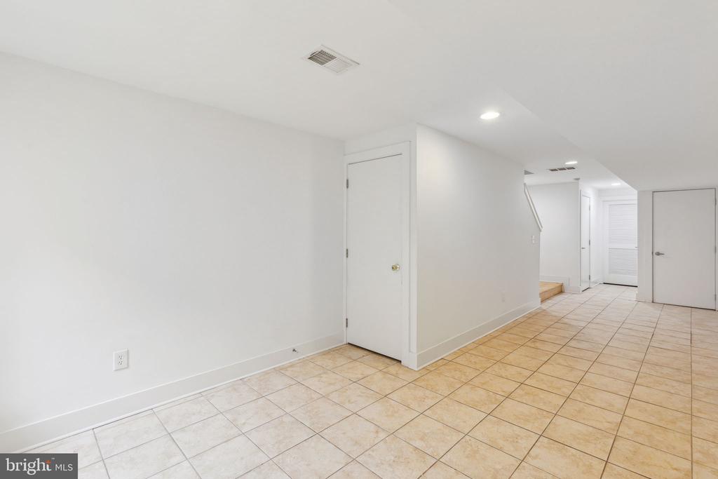 2205 MARTHA STREET
