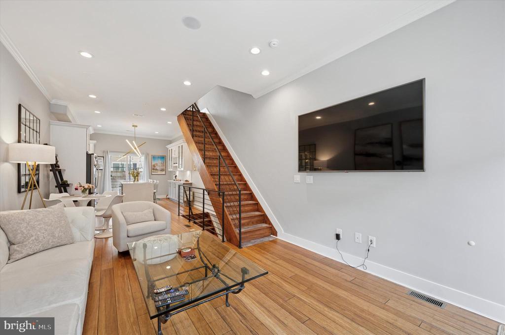 605 EMILY STREET