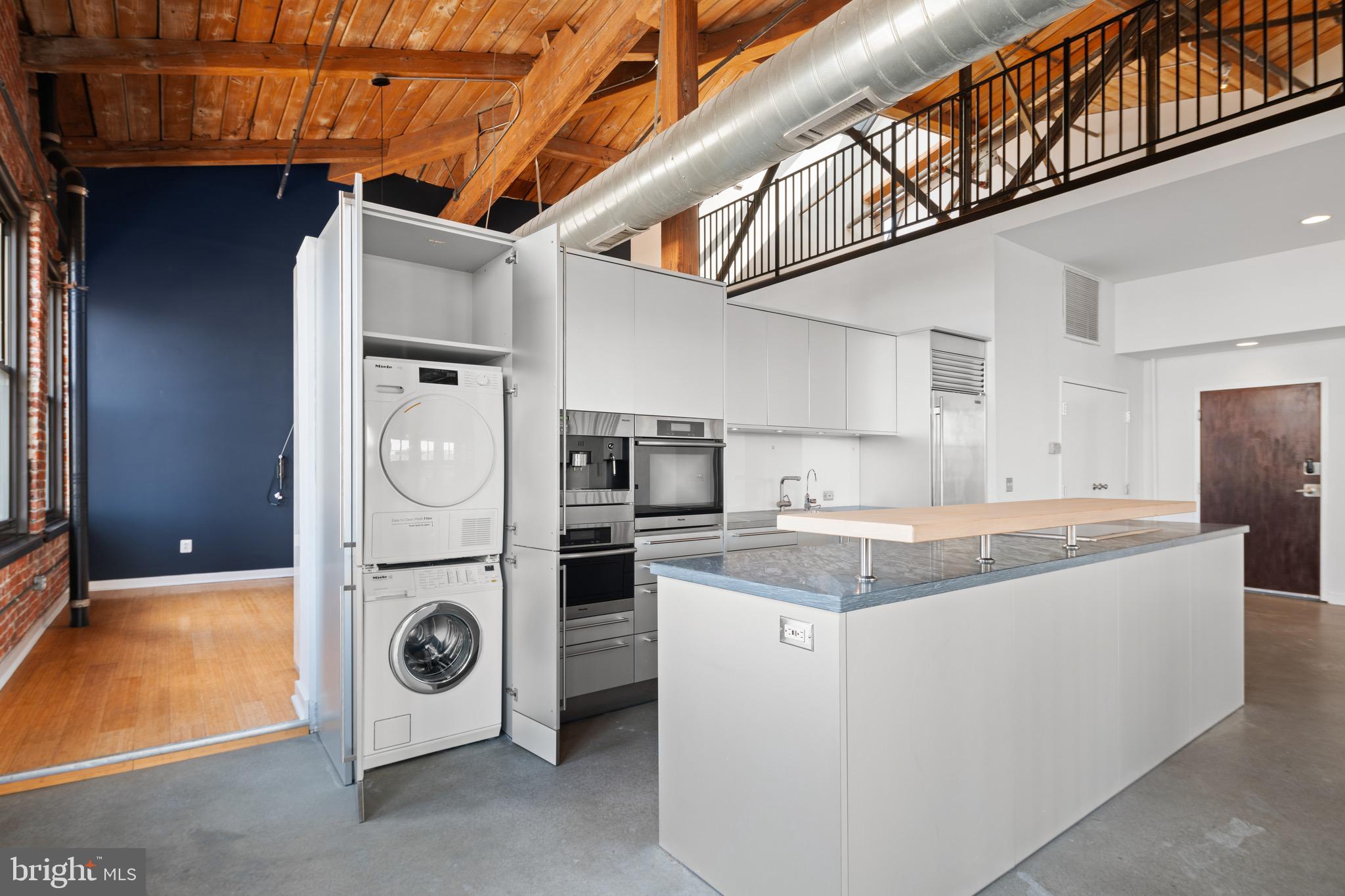 1147 N 4TH STREET 6F
