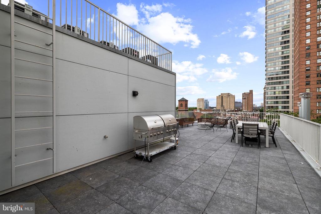 262 S 16TH STREET 7