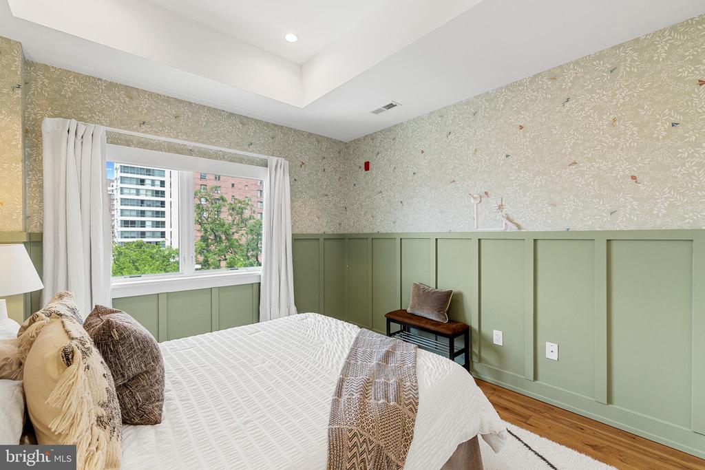 262 S 16TH STREET 7