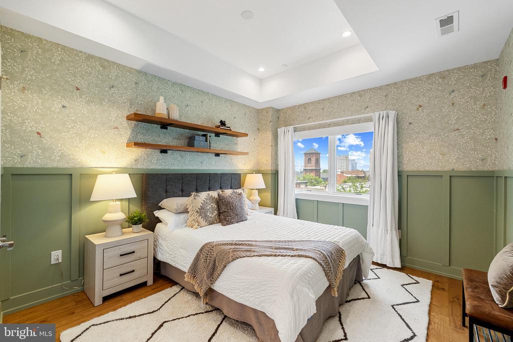 262 S 16TH STREET 7