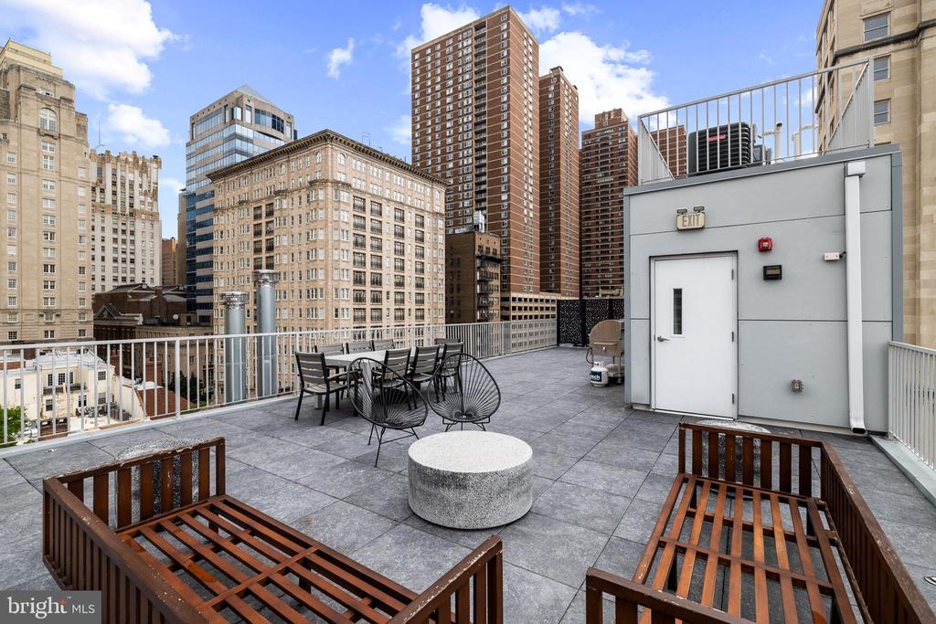 262 S 16TH STREET 7
