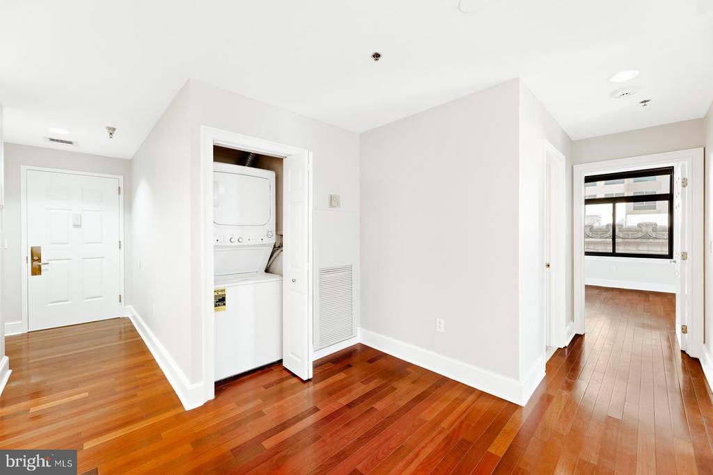 1500 CHESTNUT STREET 19F