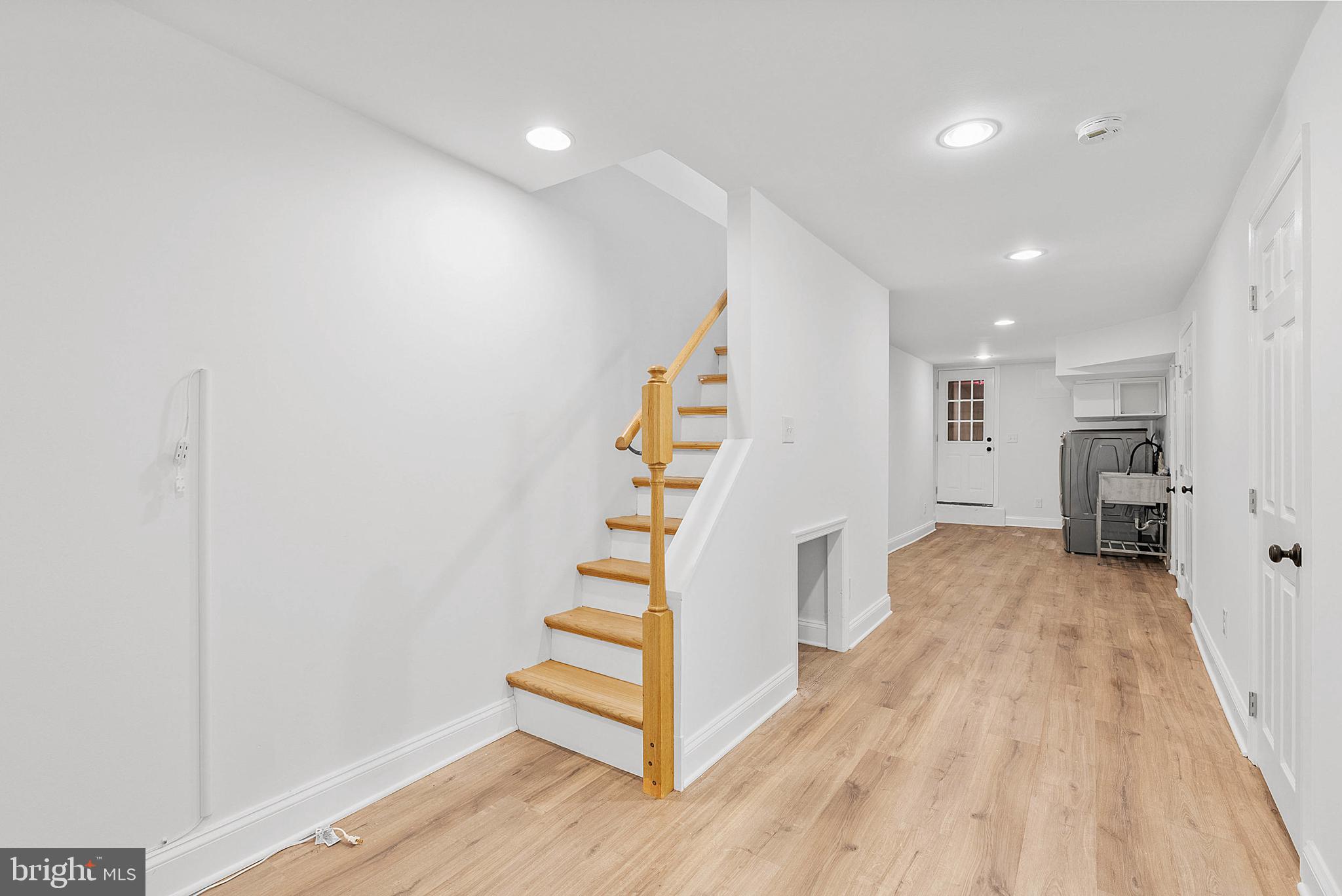 393 DELMAR STREET