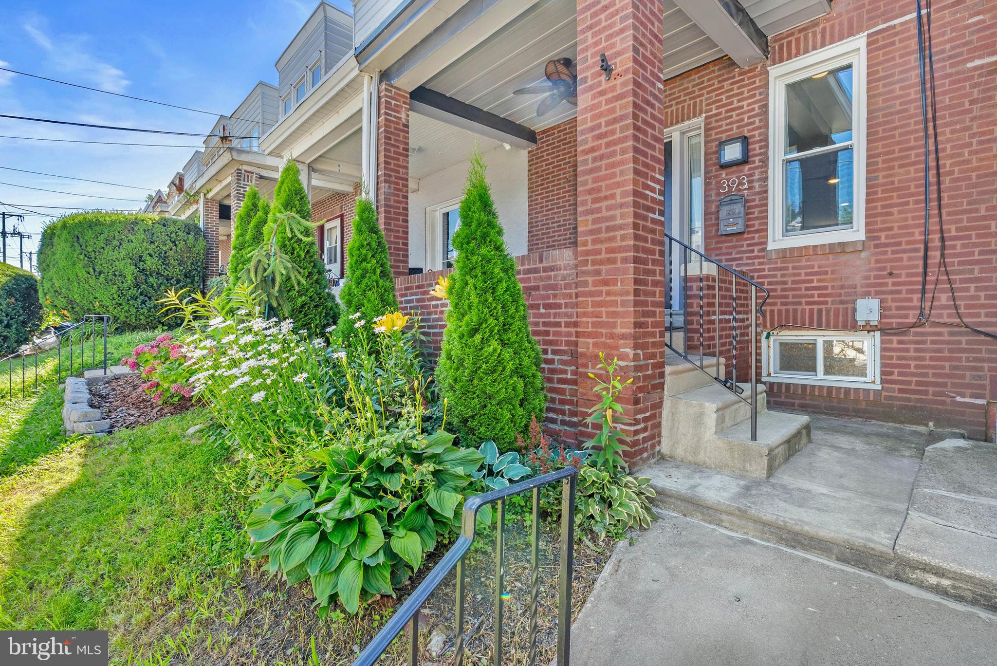 393 DELMAR STREET