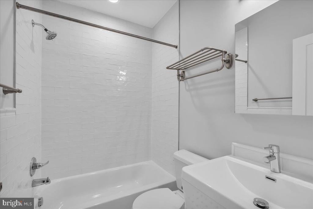 144 LEVERING STREET
