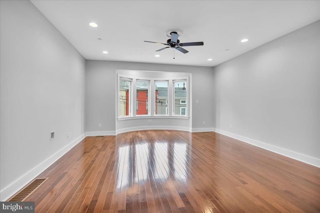 144 LEVERING STREET