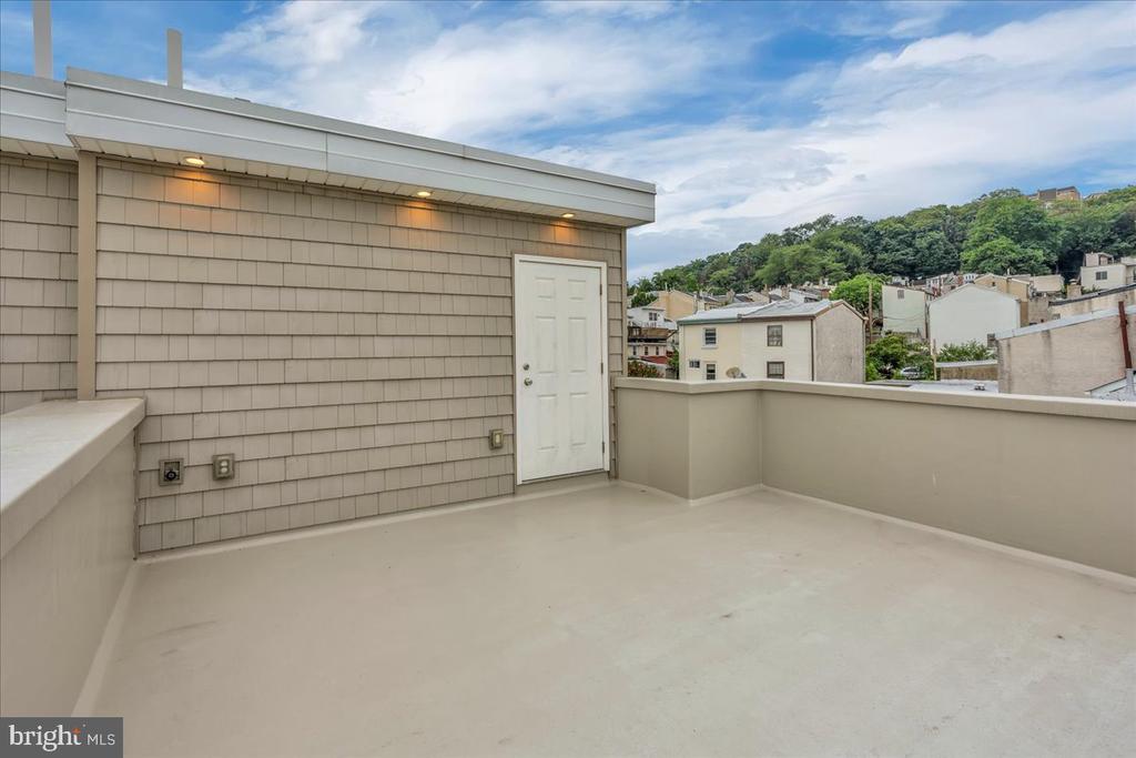 144 LEVERING STREET
