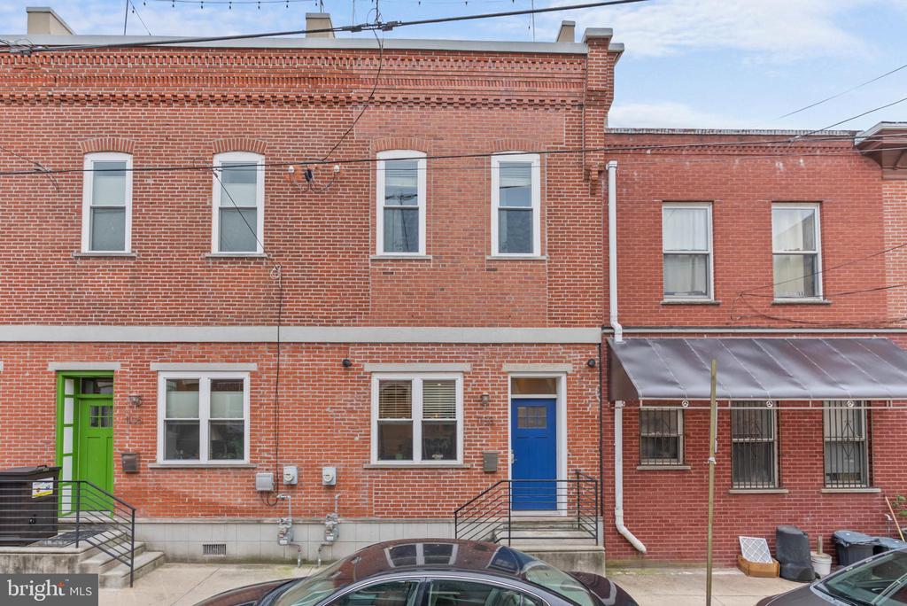 1138 EMILY STREET