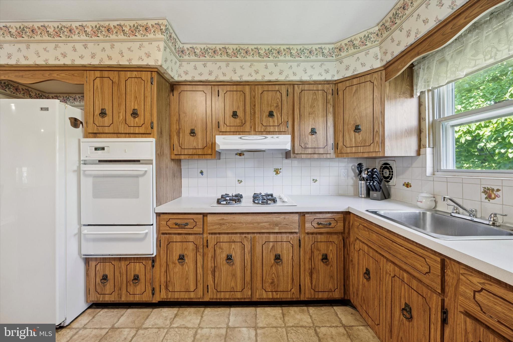 7937 ANITA DRIVE