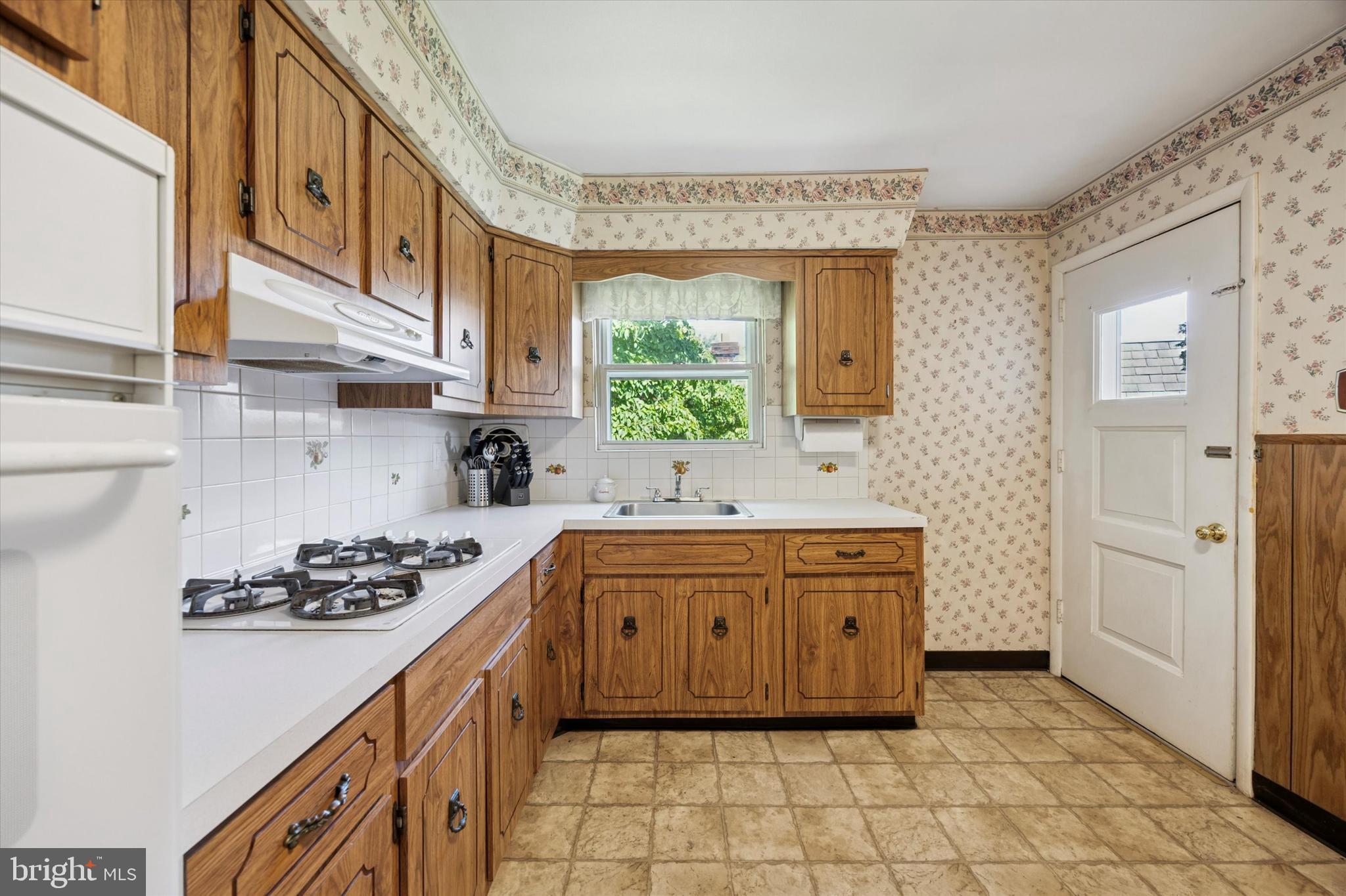 7937 ANITA DRIVE