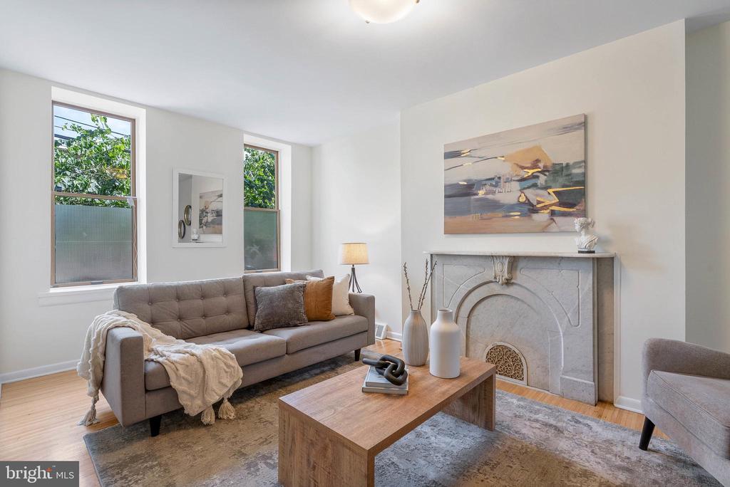 1942 HAMILTON STREET 44
