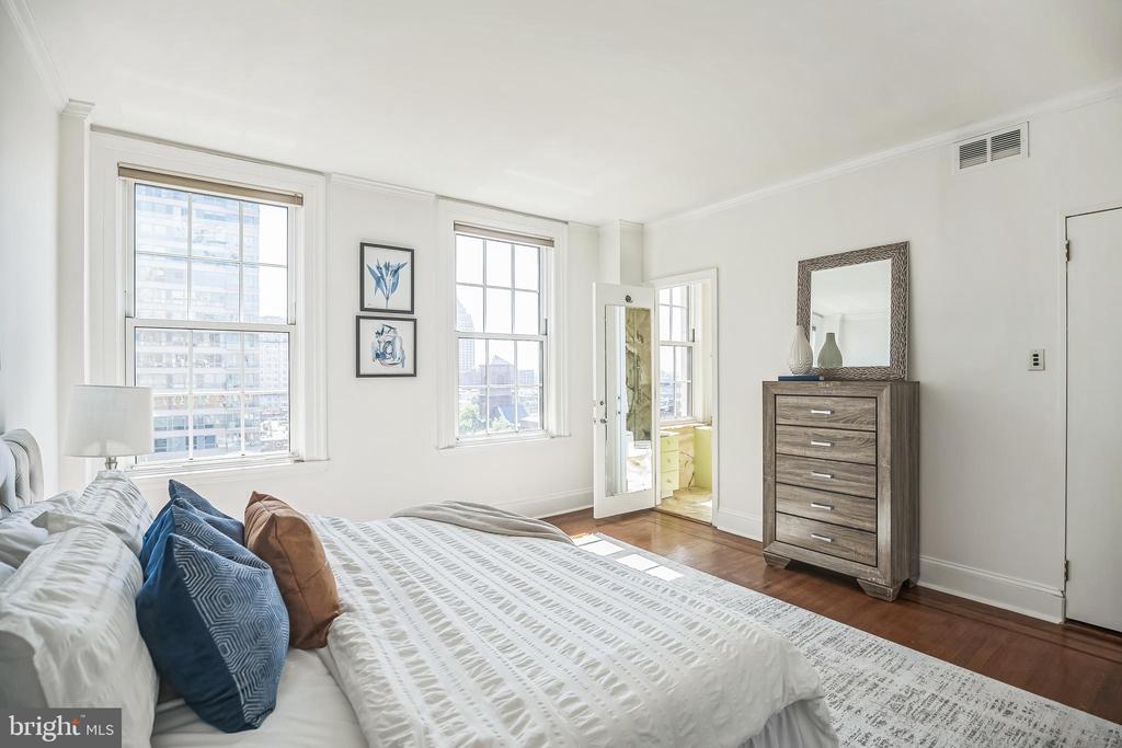 1800 RITTENHOUSE SQUARE 902