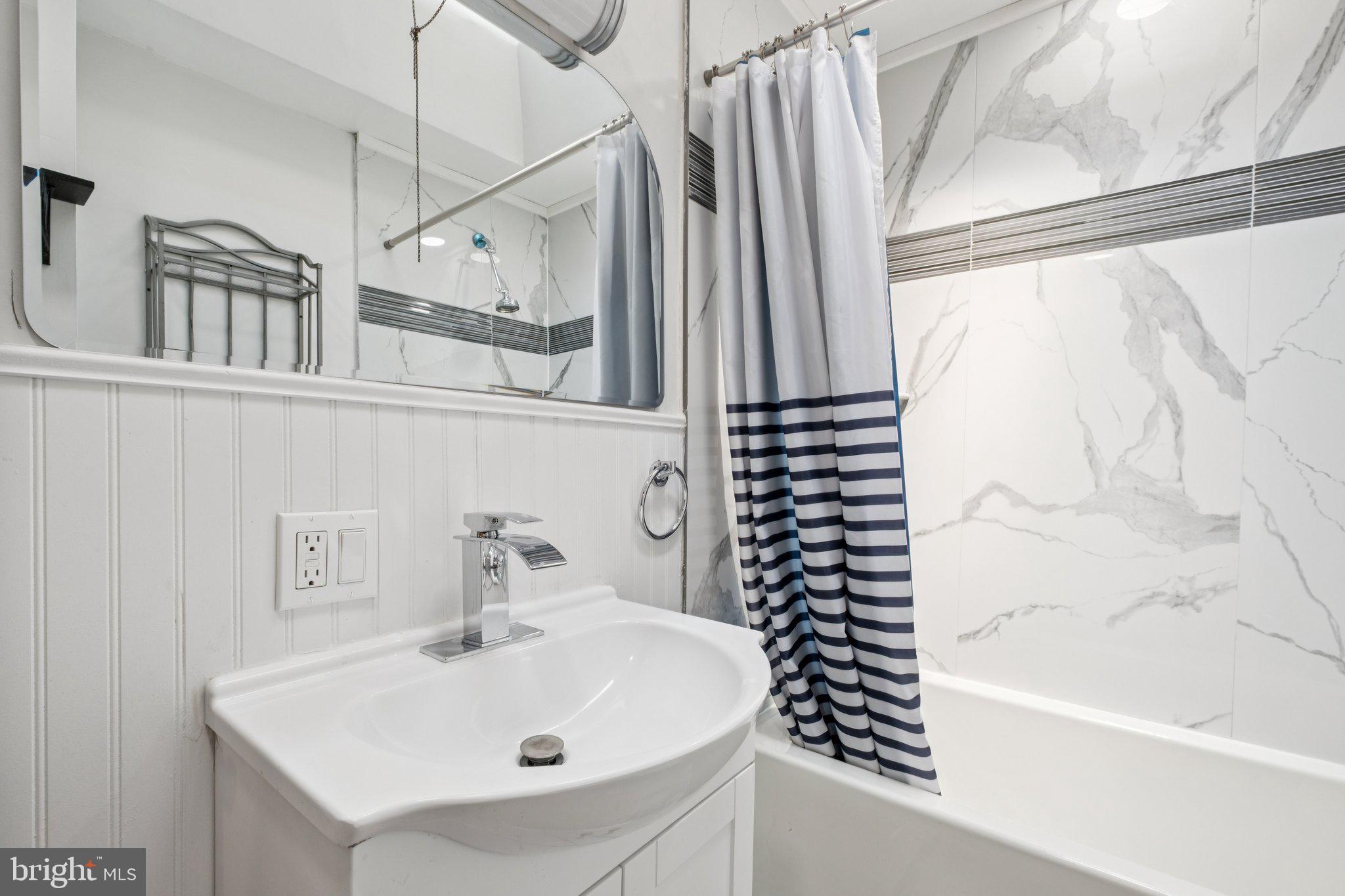 1543 S CORLIES STREET