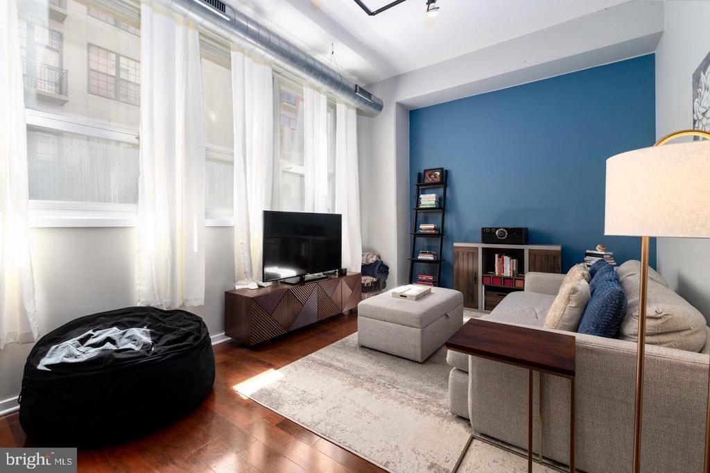 113 N BREAD STREET 3B1