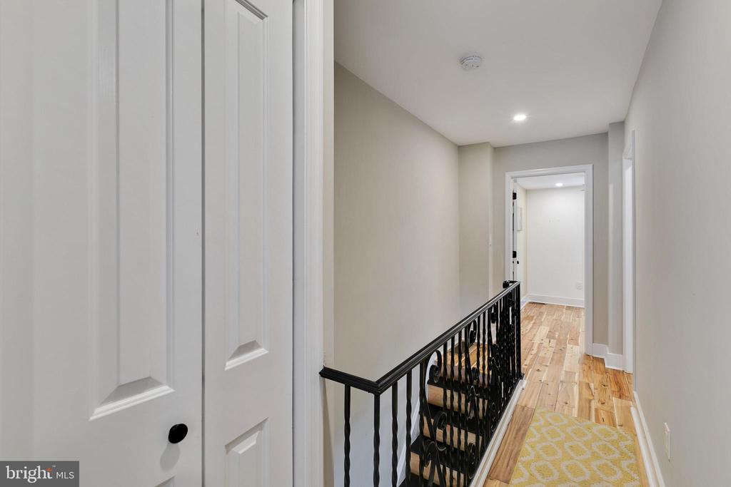 434 MERCY STREET