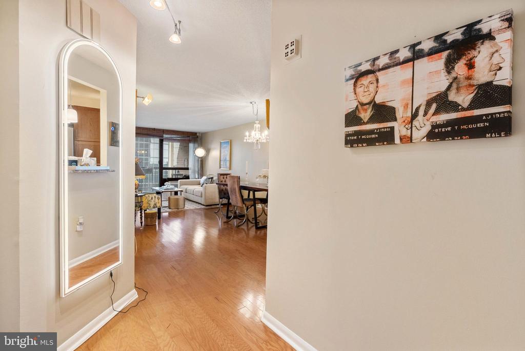 233 S 6TH STREET 704