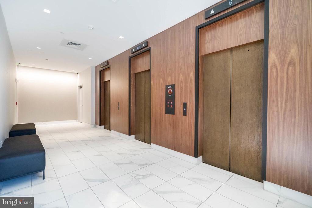 233 S 6TH STREET 704