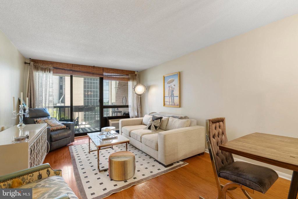 233 S 6TH STREET 704