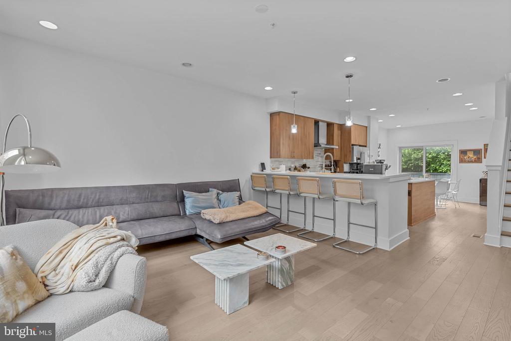 634 N 5TH STREET 5