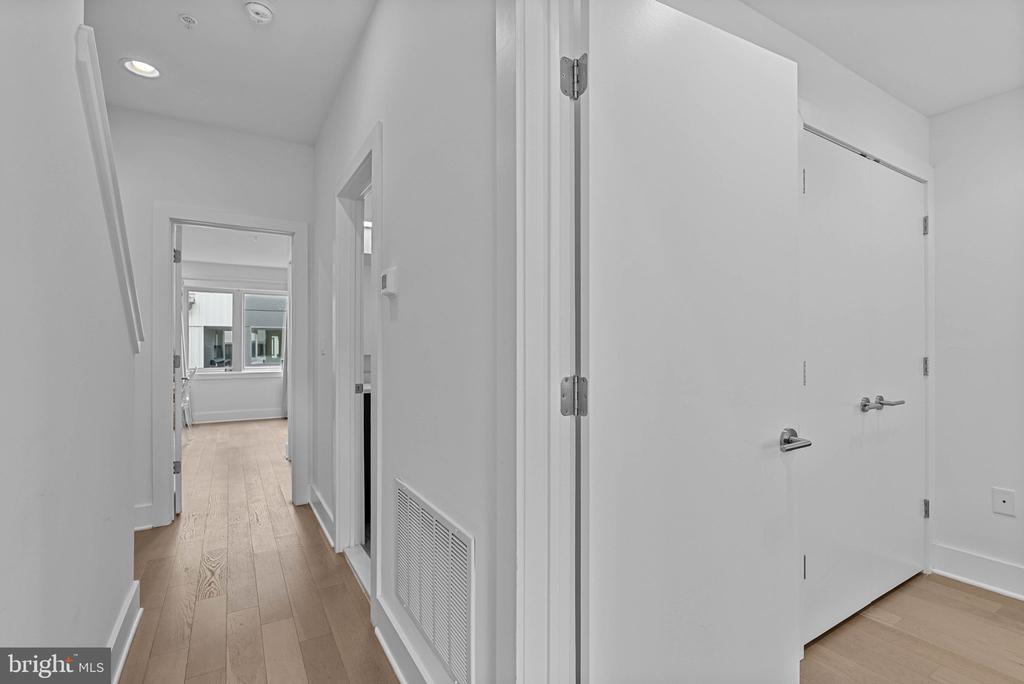 634 N 5TH STREET 5