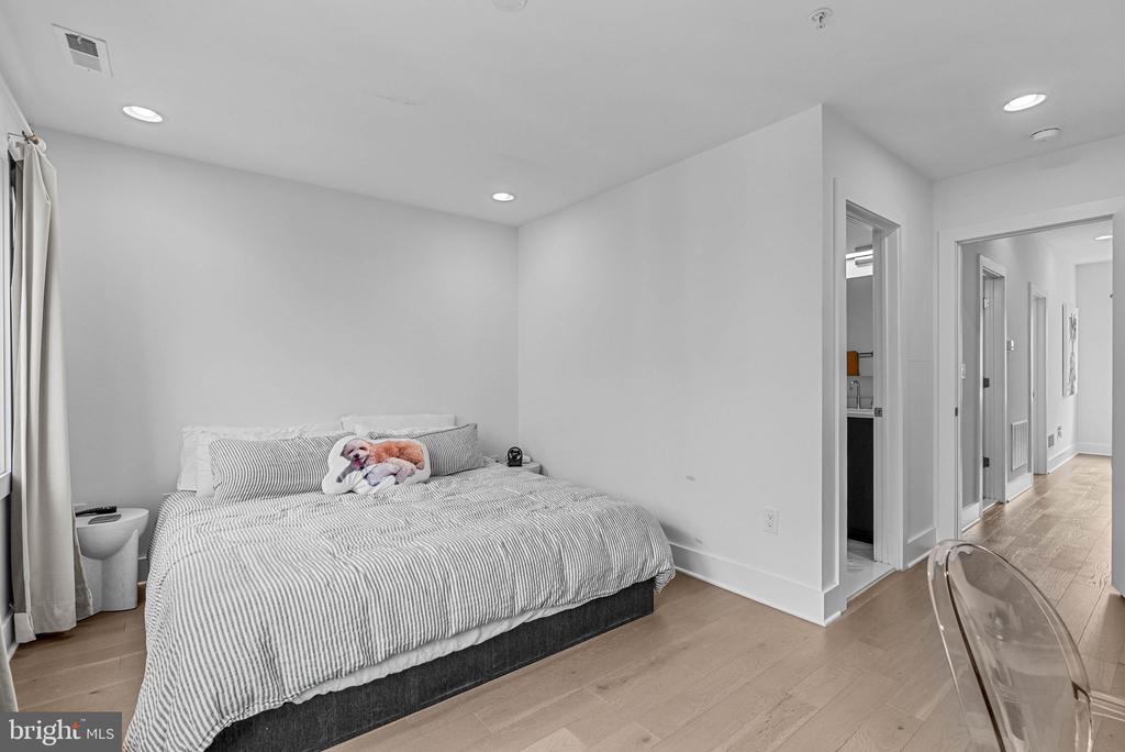 634 N 5TH STREET 5